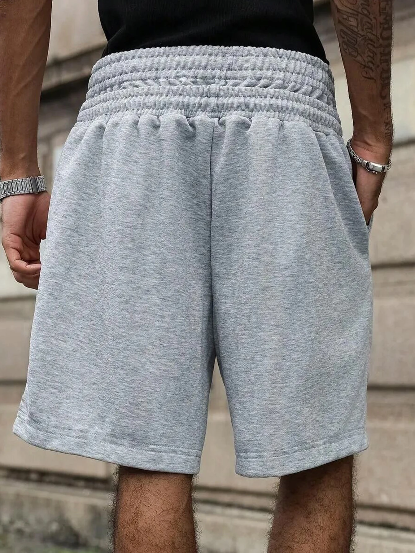 Men's Athletic Sports Shorts White Horizontal Arc Line Elastic Waist Drawstring Loose Knee Length Workout Casual Shorts