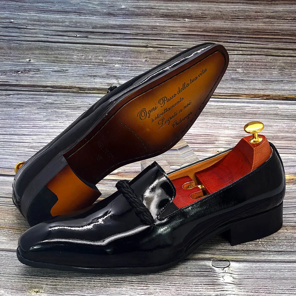 New Fashion Men's Hooded Formal British Men's Casual Shoes Black Patent Leathers Suede Loafers Men's Pointed Party Wedding Shoes