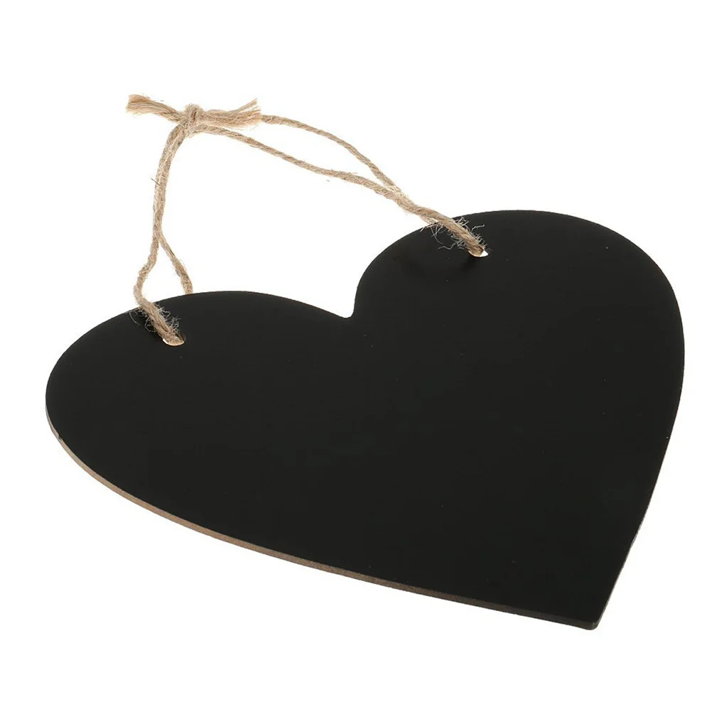 علامة معلقة على شكل سبورة خشبية على شكل قلب لحفلات الزفاف وأعياد الميلاد وبطاقات مكان لطاولة السبورة المعلقة والسبورات المزخرفة #5