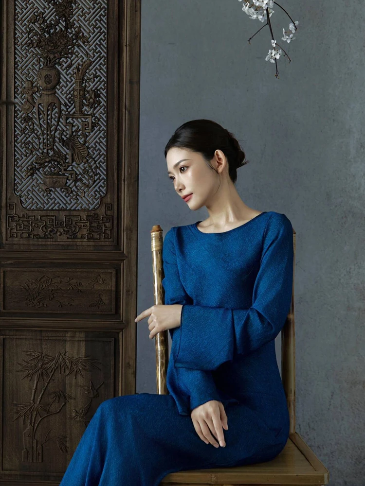 

2026 New Oriental Flavor Chinese Style Portrait Dress Photography Costume Cold Tone Traditional Ethnic Women's Fashion Dress