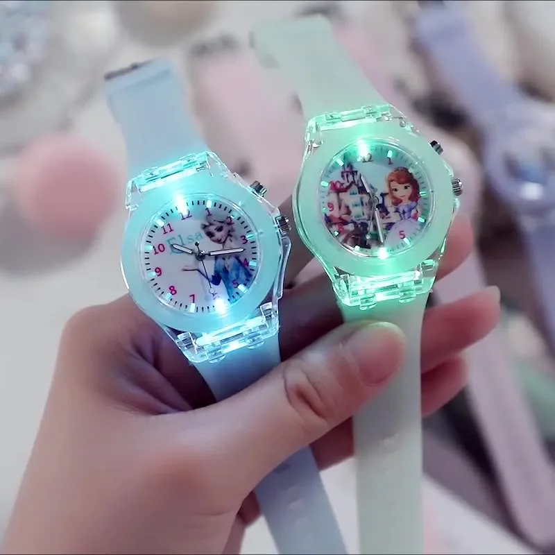 디즈니 걸스 어린이 시계 어린이 시계 냉동 공주 아이샤 소피아 빛나는 학생 다채로운 LED 라이트 여성 시계