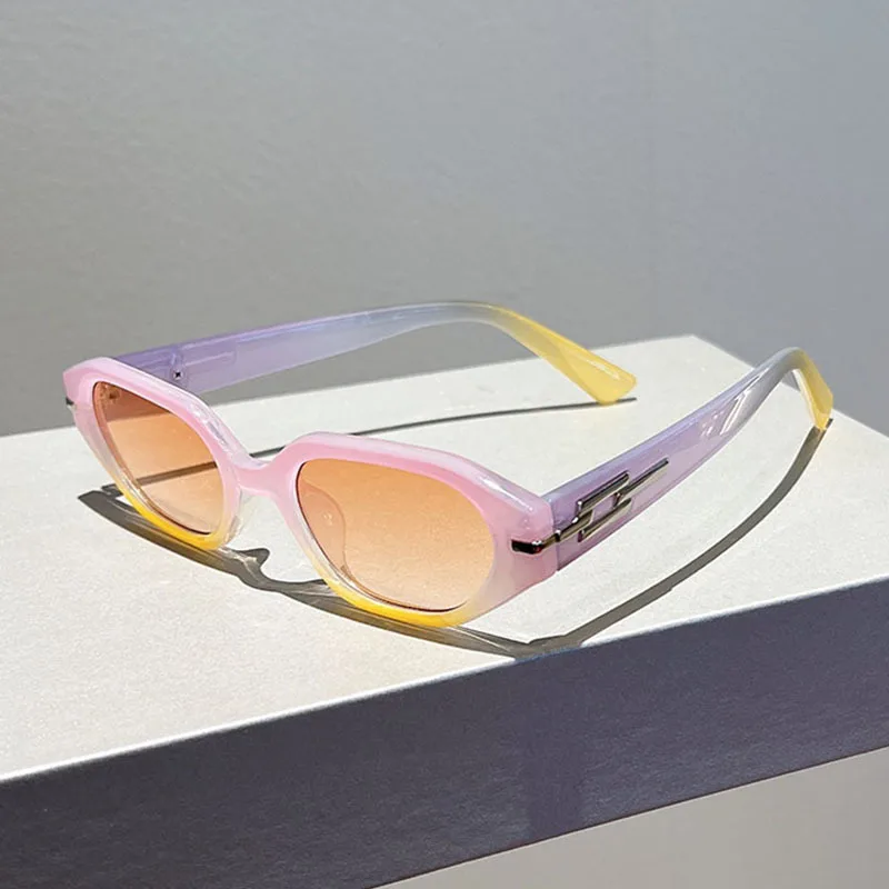 Fashion Small Frame Vintage Square Sunglasses Women For Men Luxury Brand Designer Punk Sun Glasses Trending Rivet Shades UV400 image 2