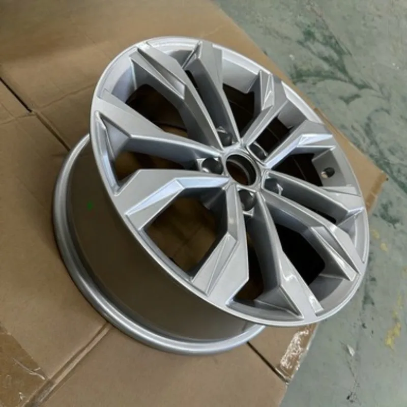 Aluminum alloy wheel hub L3GD601025C8