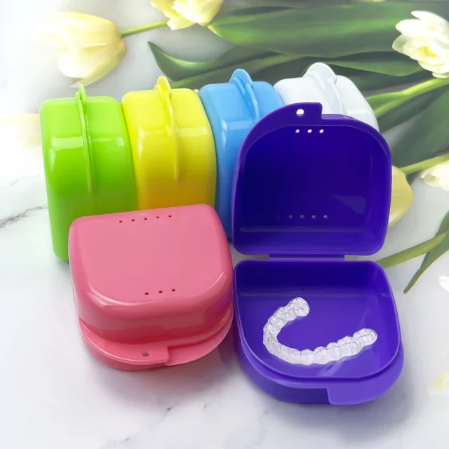 30 sztuk nowa plastikowa taca pudełko dentystyczne ortodontyczne pudełko ustalające Case plastikowy pojemnik na zęby pudełko na protezę fałszywe zęby futerał ochronny