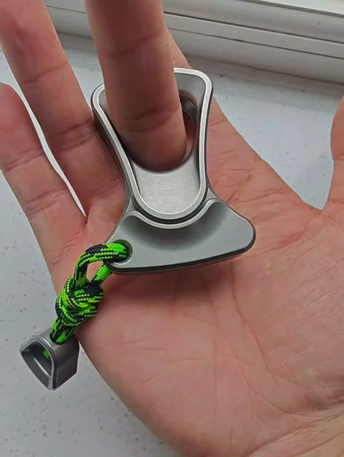 thumb