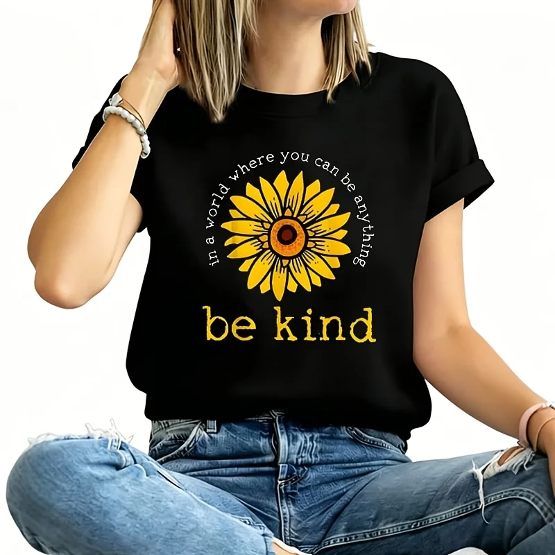‘In World Where You Can Be Anything Be Kind’Graphic Print Women's Plus Size T-Shirt 100% Cotton 220g