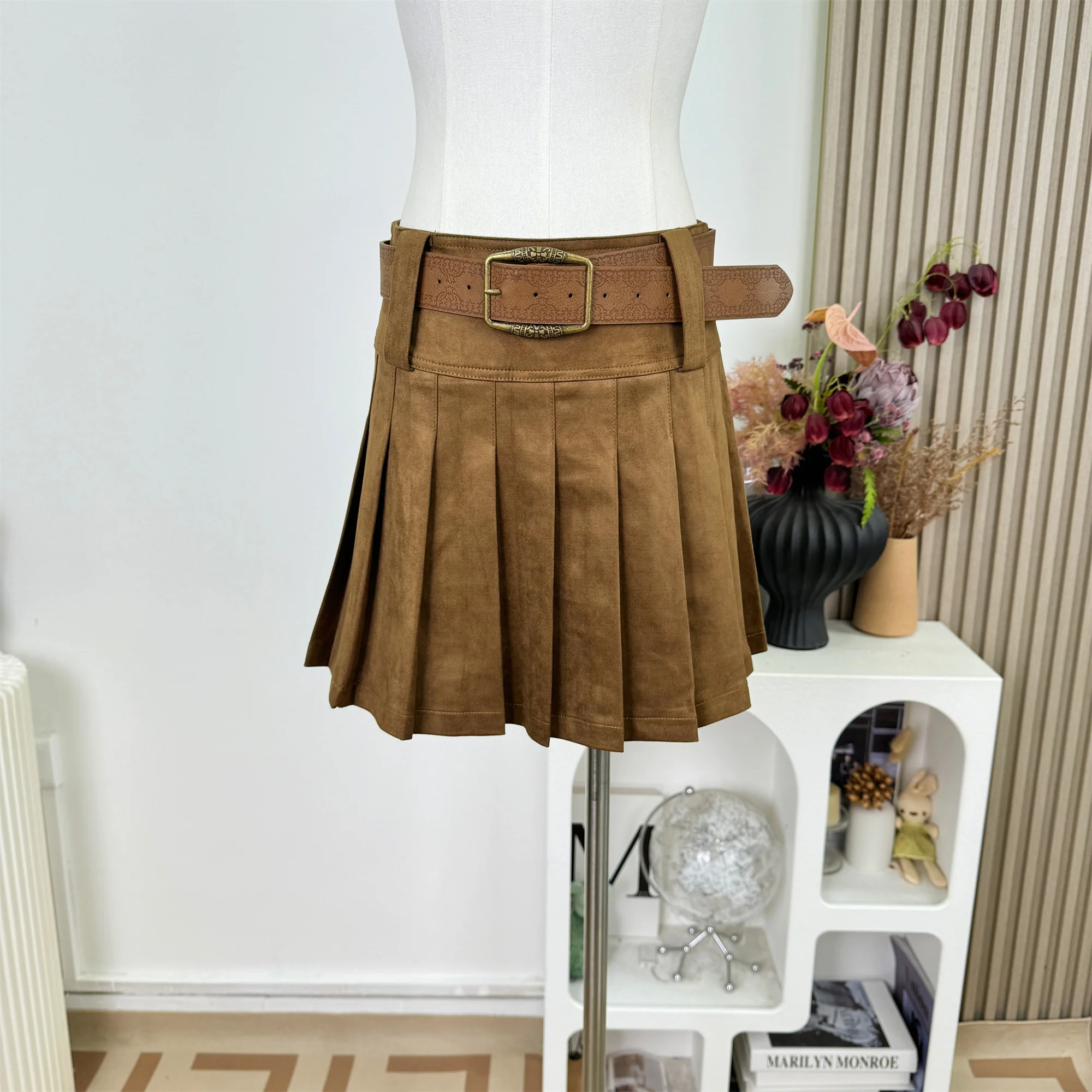 

Women's Autumn Winter Suede Pleated Short Skirt Lady Streetwear High Waist A Line Mini Skirt