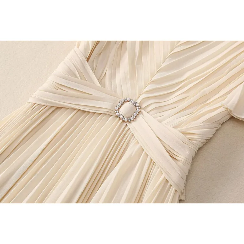 QMQA Fashion Women's Elegant Pleated Dresses V-neck Waist With Bead Buckle Lace Up Chiffon Large Hem Long Dress 2025 Female A839