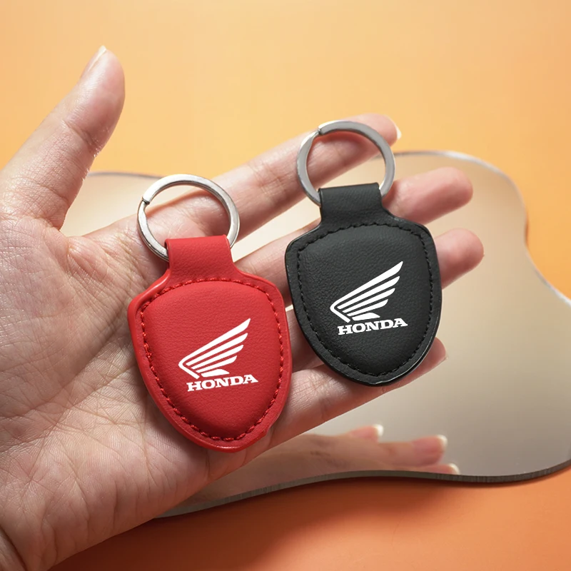 Leather Car Keychain Promotional Gift with Logo Keychain Accessories for Honda Cb400 Cb650 Motorcycle Keychain Car Accessories