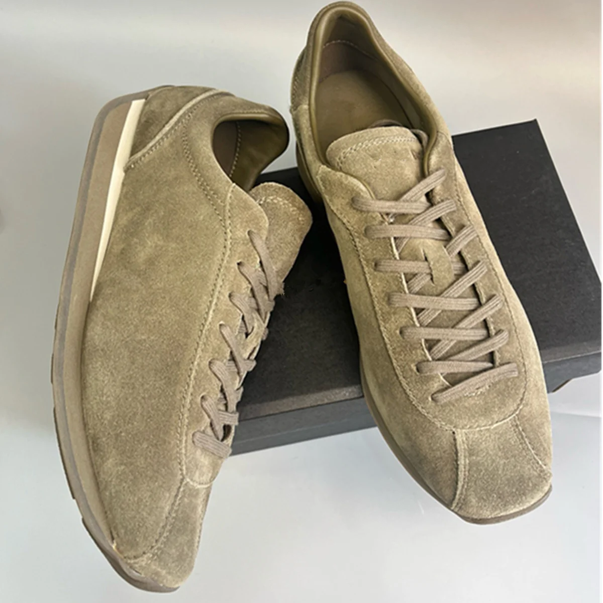 

Maxdutti British Men's Cowhide Suede Casual Shoes Sneakers