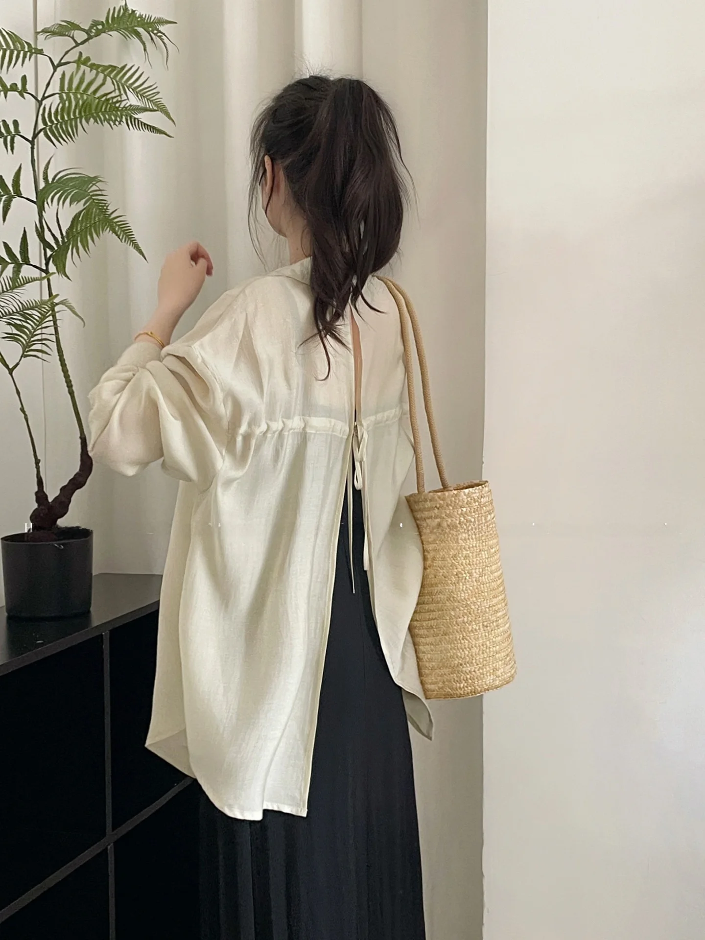 

Защита от солнца Silk irt, женский летний тонкий дизайн Ba с разрезом, длинный све irt, корейский свободный воротник