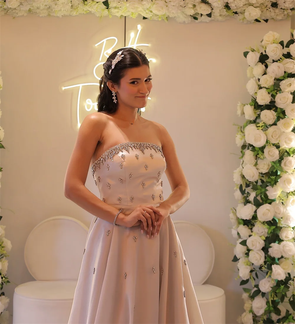 فستان زفاف كيوتو فاخر بدون حمالات مخصص بأحجار الراين على شكل حرف a أنيق من الساتان فساتين سهرة بطول الأرض