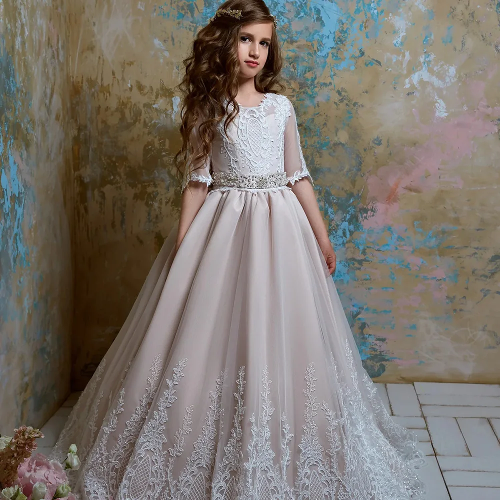 

Customized Lace Appliques Flower Girls Dresses Glisten Sequined Beads Long Pageant Gowns Simple A-Line Half Sleeve Bow Ribbons P