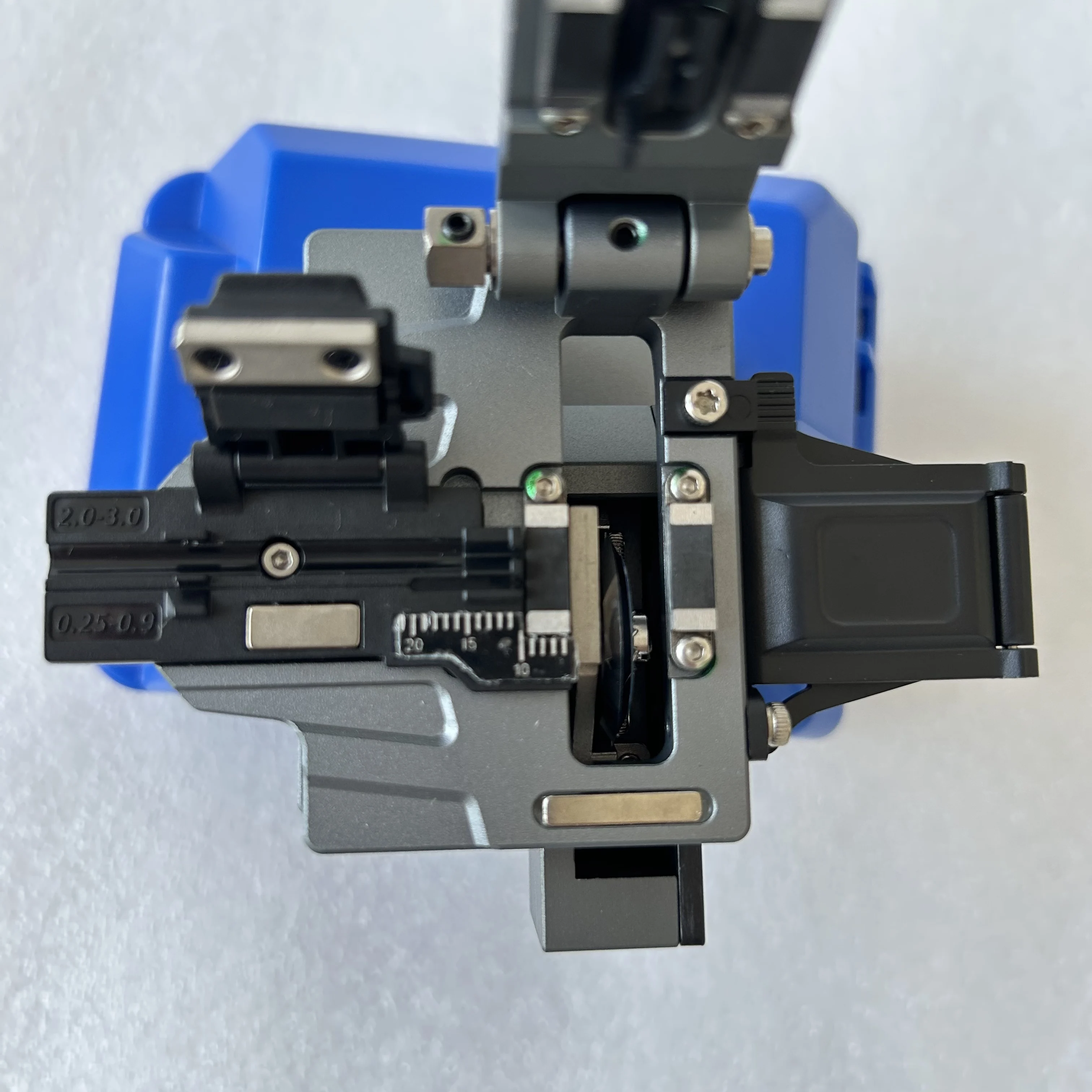 Optical Fiber Cleaver JILONG KL-22F Hand Held High Precision Cleaver Optical Fiber Cable Cutting Knife Tools 16 Face Blade