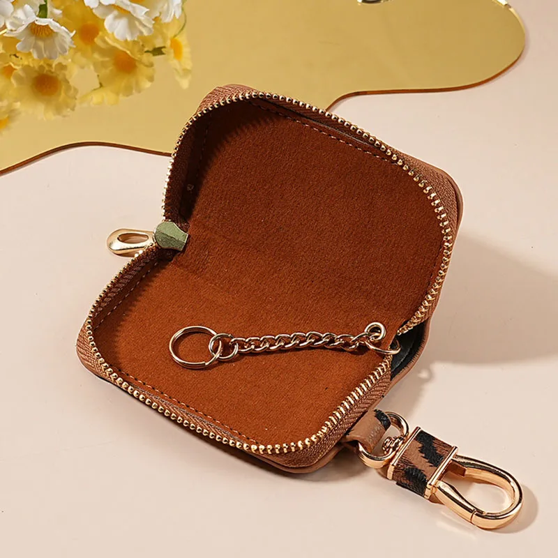 Men and Women Motors Key Cover Leather Car Key Holder with Keychain Car Accessories New Fashion Leopard Pattern Car Key Case