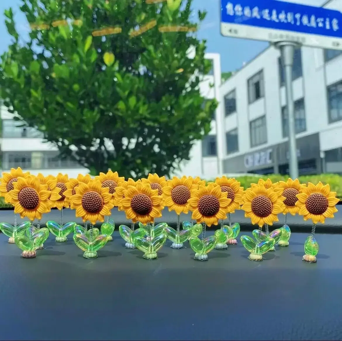 5pcs Cute Sunflower Design Car Ornaments Car Dashboard Car Window Edge Decoration Car Interior Decoration Accessories 5pcs Cute Sunflower Design Car Ornaments Car Dashboard Car Window Edge Decoration Car Interior Decoration Accessories