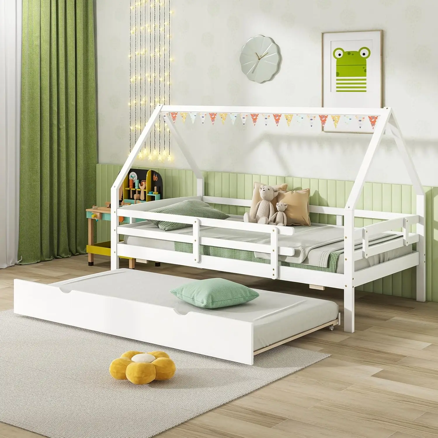 Cama de casa de tamanho duplo KOMFOTT com rodízio, estrutura de cama de madeira com trilhos de segurança e telhado decorável, estrutura de cama de plataforma de casa para crianças,