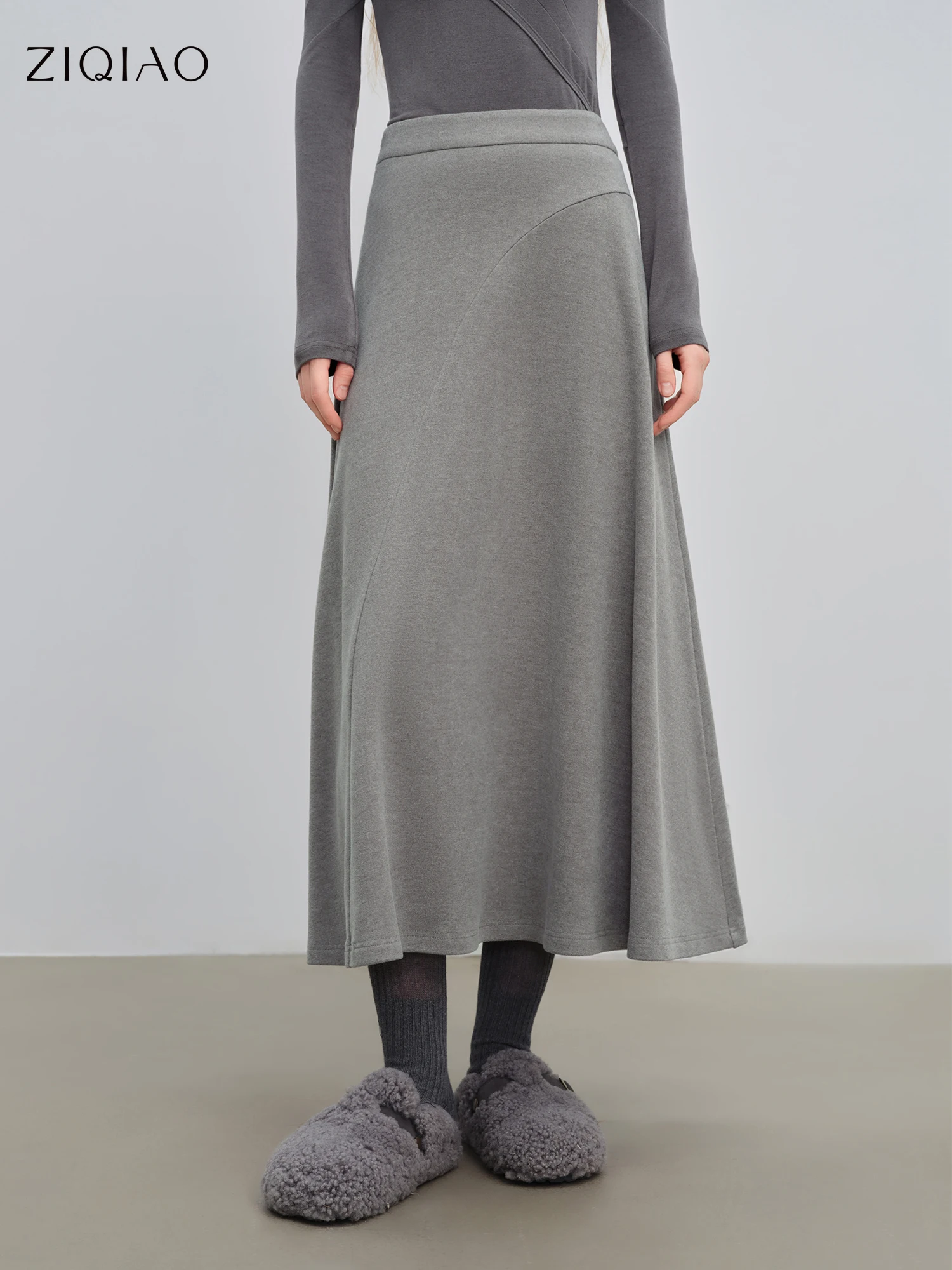 

ZIQIAO Heating and Antibacterial Seam-Split Knit Stylish A-Line Skirt for Petite Women 2025 Winter New Arrival Two Color Skirts