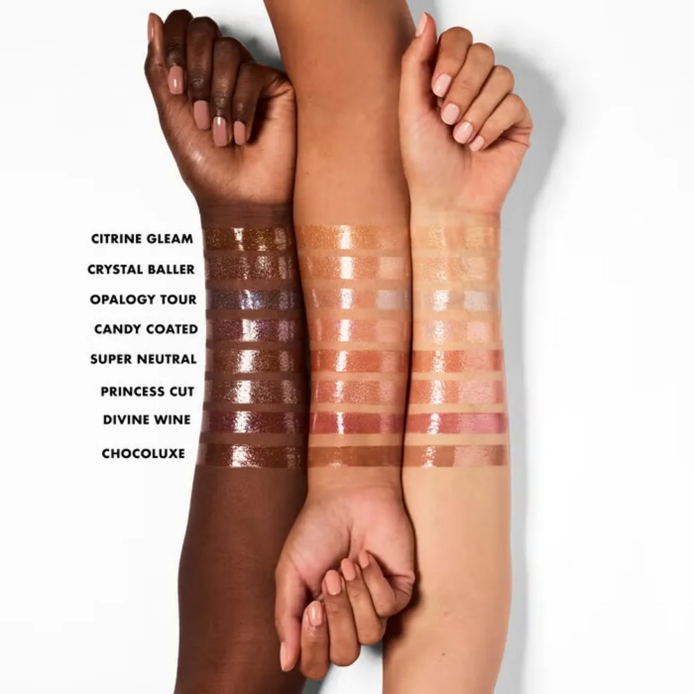 Błyszczyk do ust Elf, nawilżający i odżywiający, nieklejący się, intensywny kolor, lekki, tworzący film, nie tłusty, kosmetyki z opakowaniem.