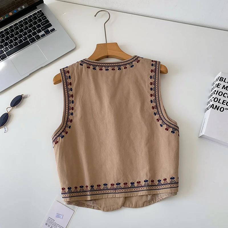 Japanese & Korean Retro Bohemian Style V-Neck Embroidered Vest Single Breasted Sleeveless Short Ethnic Cardigan Jacket BL565