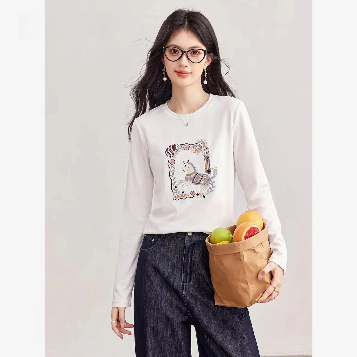 VIMLY White Long Sleeve T-shirt for Women 2026 Autumn Fashion Embroidered Simple Versatile Tees Elegant Casual Ladies Top A7197