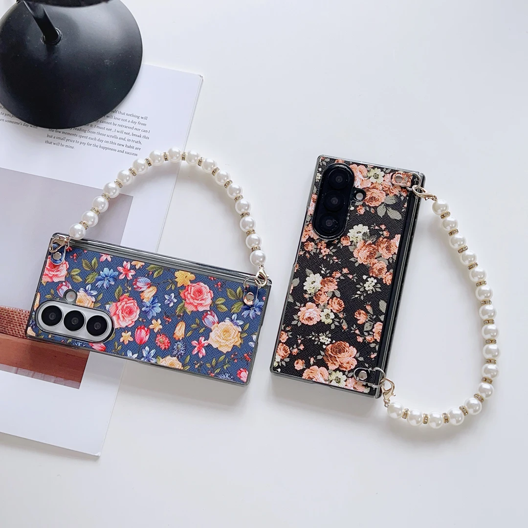Luxury Pearl Bracelet Elegant Floral Case For Samsung Galaxy Z Fold 8 Ultra Z Fold 7 Z Fold 6 Z Fold 5 Shockproof Phone Cover