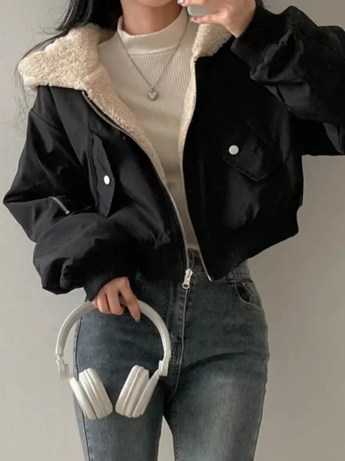 

Chic Autumn Winter Thick Warm Lamb Fur Short Coat Zipper Hooded Double-Sided Cotton Jacket Women Stylish Commute Slim Fit Lon...