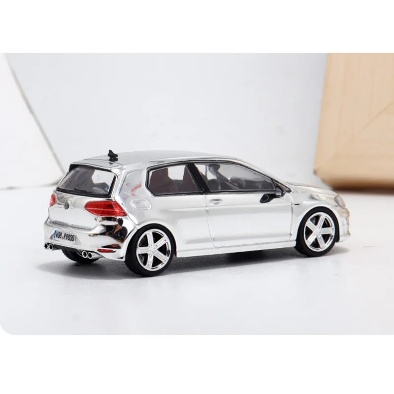 1:64 Scale Golf Mk7 7R Alloy Car Model Collection Ornaments