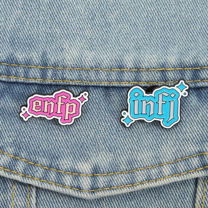 ENFP INFJ Persönlichkeit Emaille Pins Campaigner Mediator Broschen Revers Abzeichen Kleidung Lustige Schmuck Geschenk für Kinder Freunde