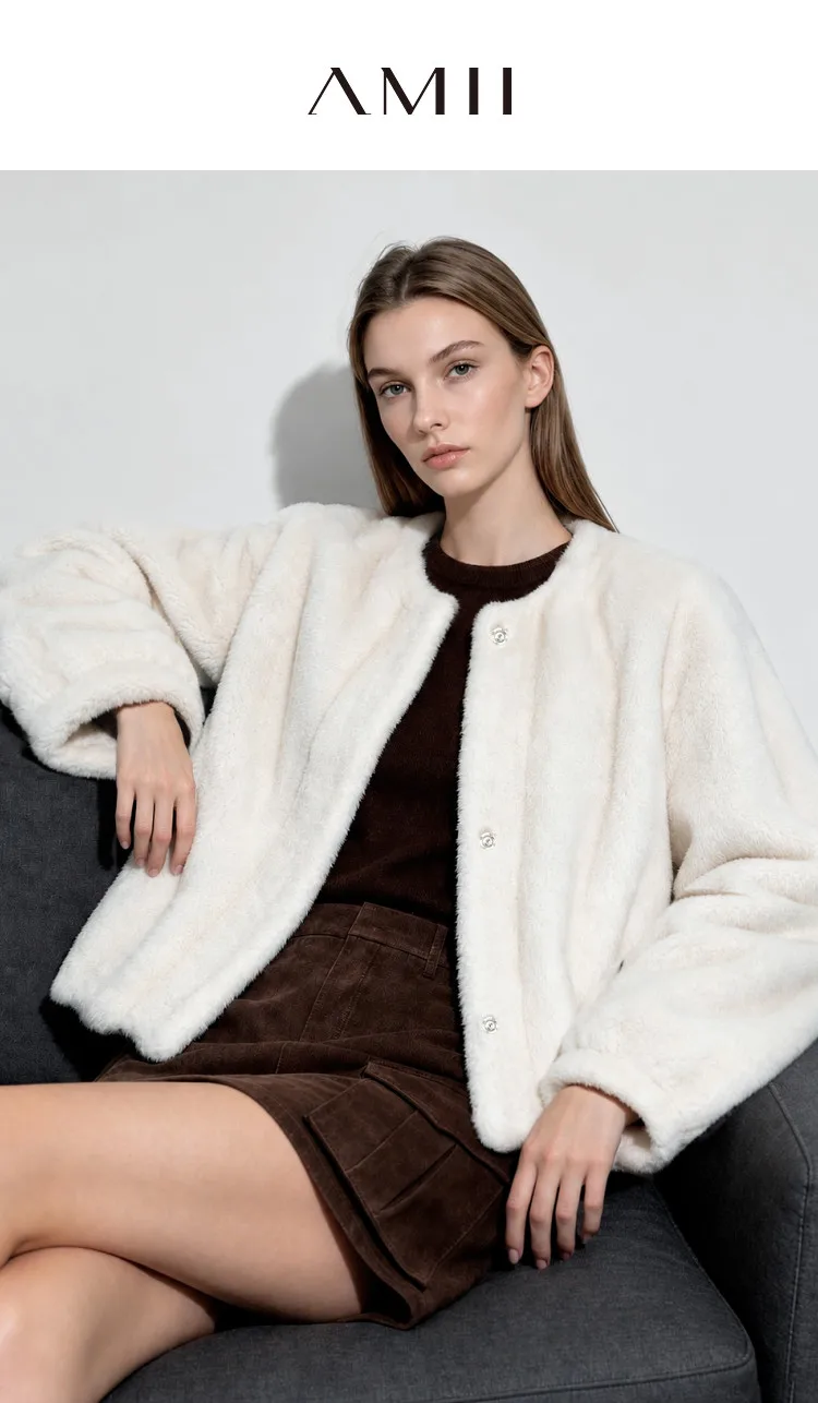 Amii Crew Neck Faux Fur Coat Lantern Sleeve Loose Fit Warm Light Luxury Minimalist 2026 Winter Women's Fur Coat 12624109