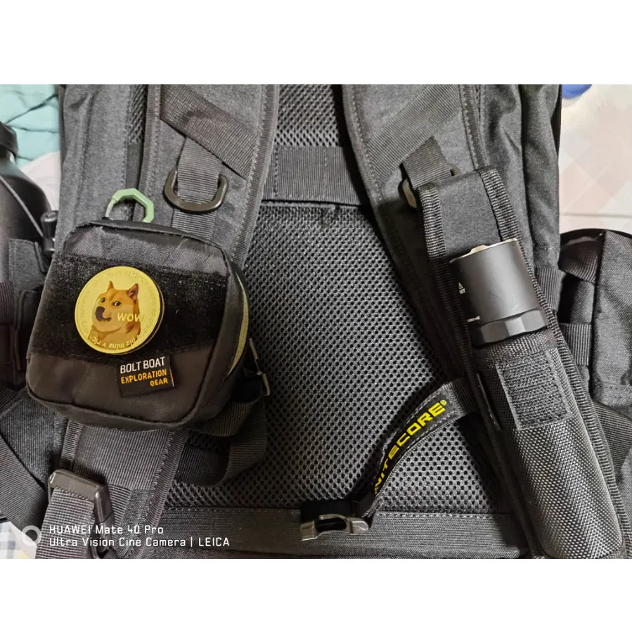 Parche metálico Dogecoin MOLLE – Decoración para chaleco táctico - imagen 3