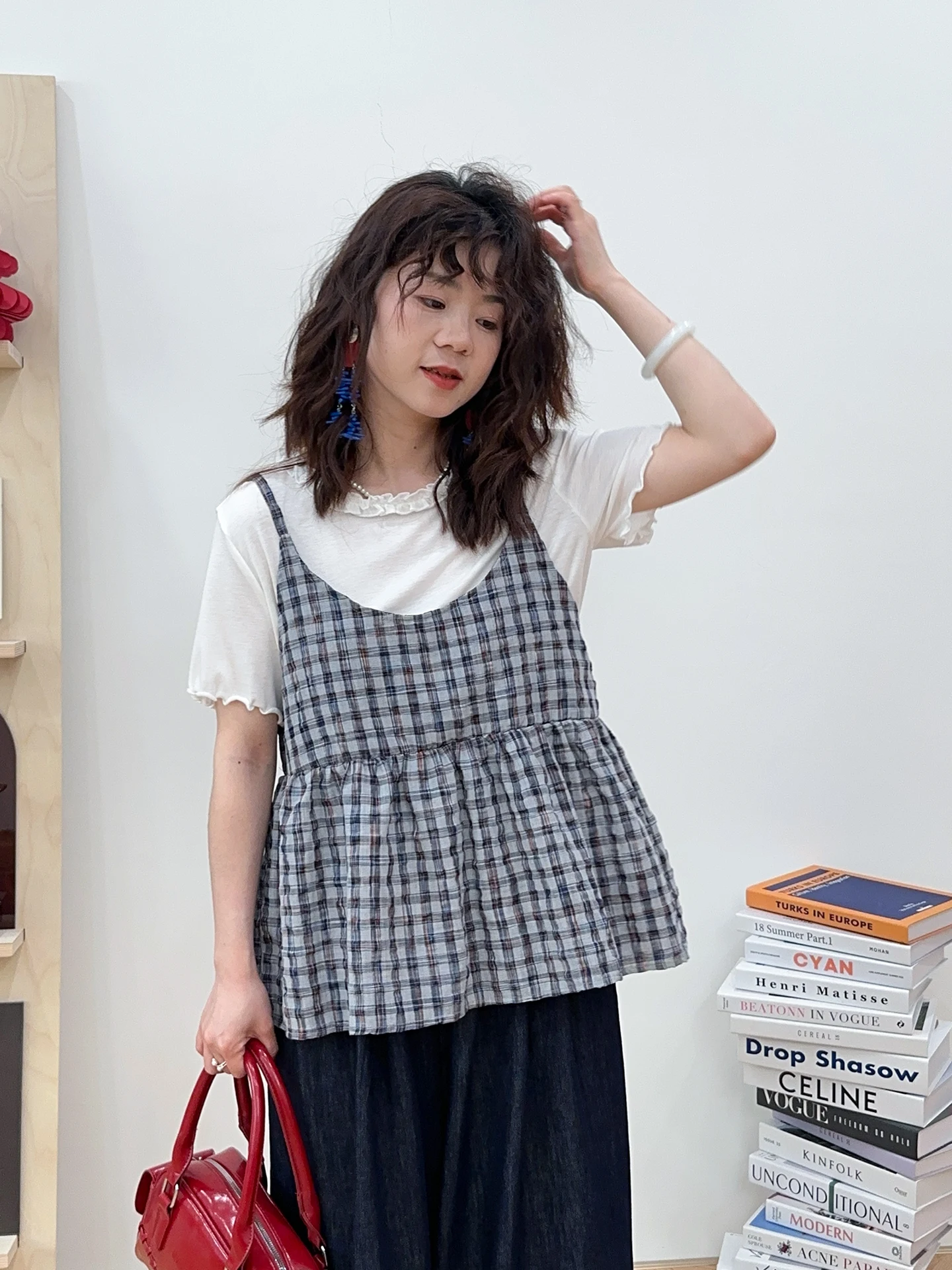 

Korean Style Versatile Floral Lace Short Sleeve Plaid Strap Women's Fashion Set Breathable Spring Summer Season Loose Fit