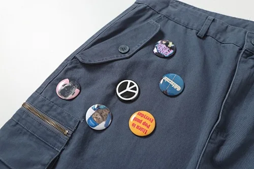New American Street Hip Hop Cargo Pants Men Multi Pocket Button Badge Decor Wide Leg Loose Casual Baggy Work Trousers