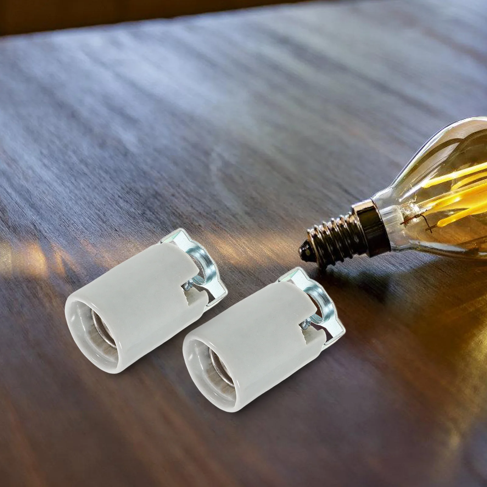 

2Pcs Ceramic Light Socket E14 Screw-in Lamp Holder Porcelain Connector Replacement High Temperature Resistant for Ceiling Light