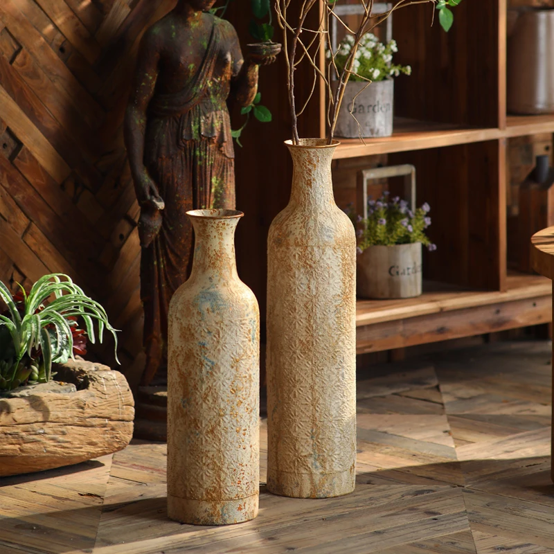 Vintage-Style Wrought Iron Flower Vase, Floor-Standing Vase for Homestay Cafes, Modern Minimalist Living Room Decor, Balcony and Garden Decoration Vase, Photography Prop