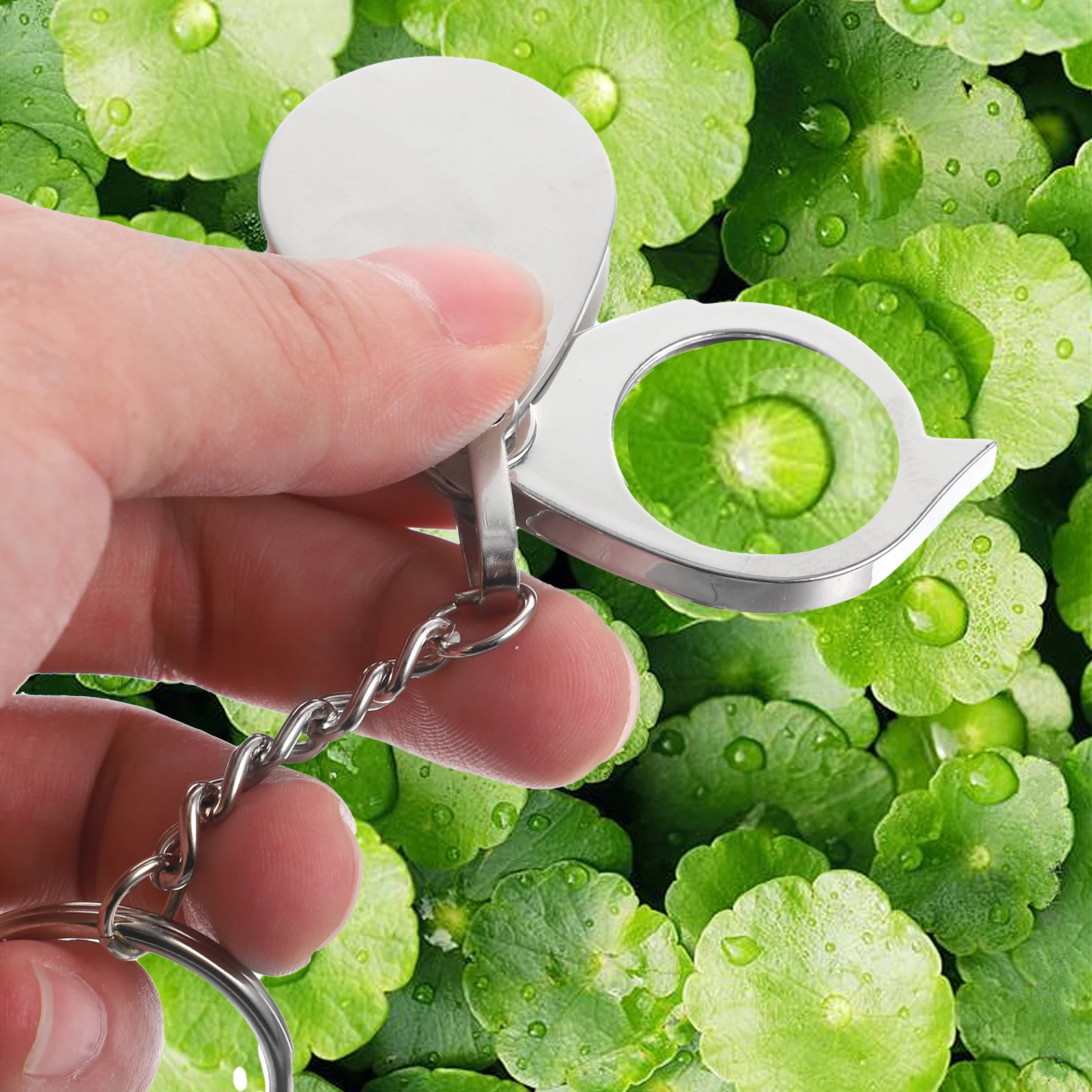 

2Pcs Outdoor Mini Magnifier Keychain 10X Magnification Rotate Pendant Portable Hanging Keyring for Kids Students DIY Projects