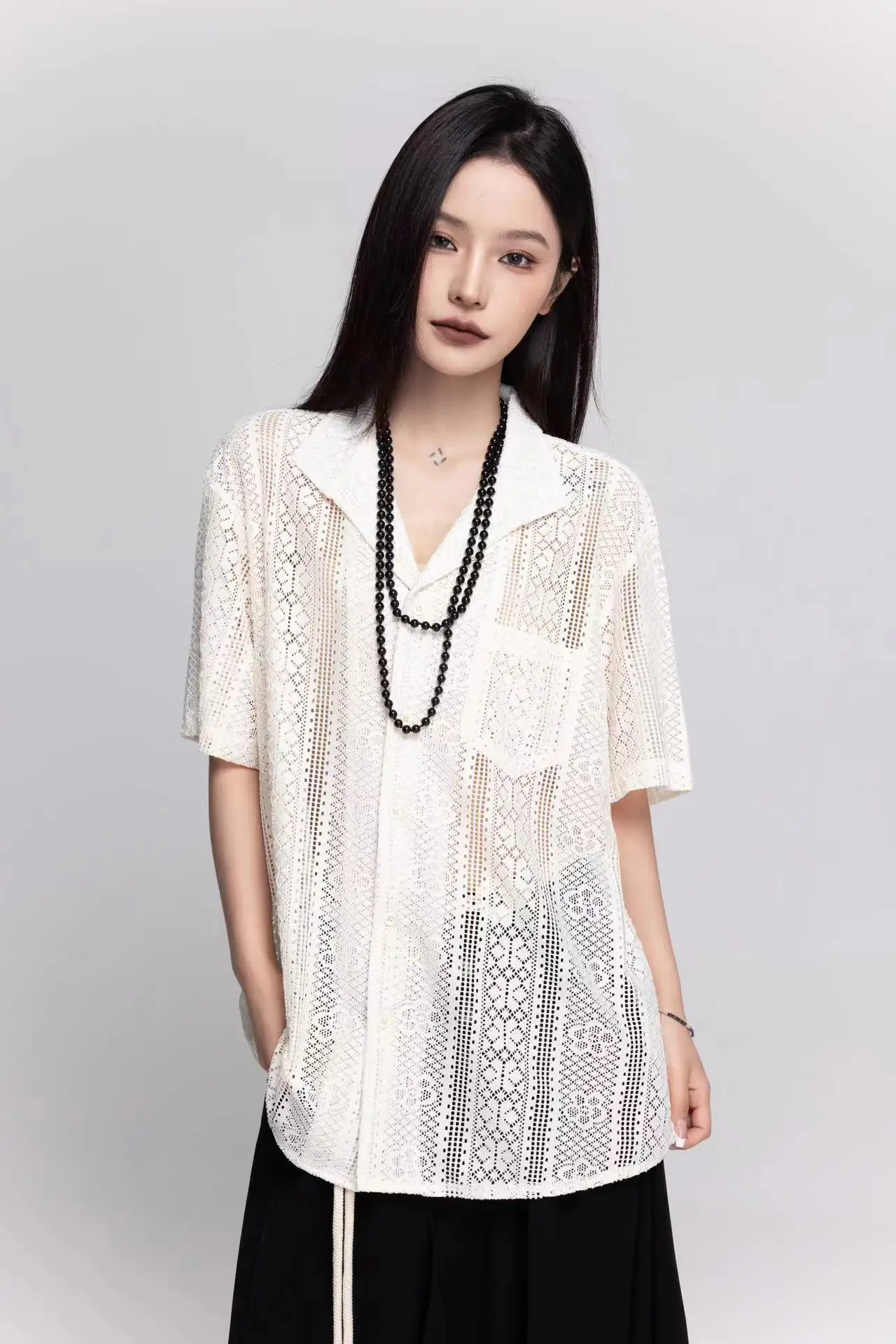 2025 Summer Thin Retro Breathable Hollow Lace Leisure Sunscreen Shirt Black White Short Sleeve Turn-down Collar Versatile Top