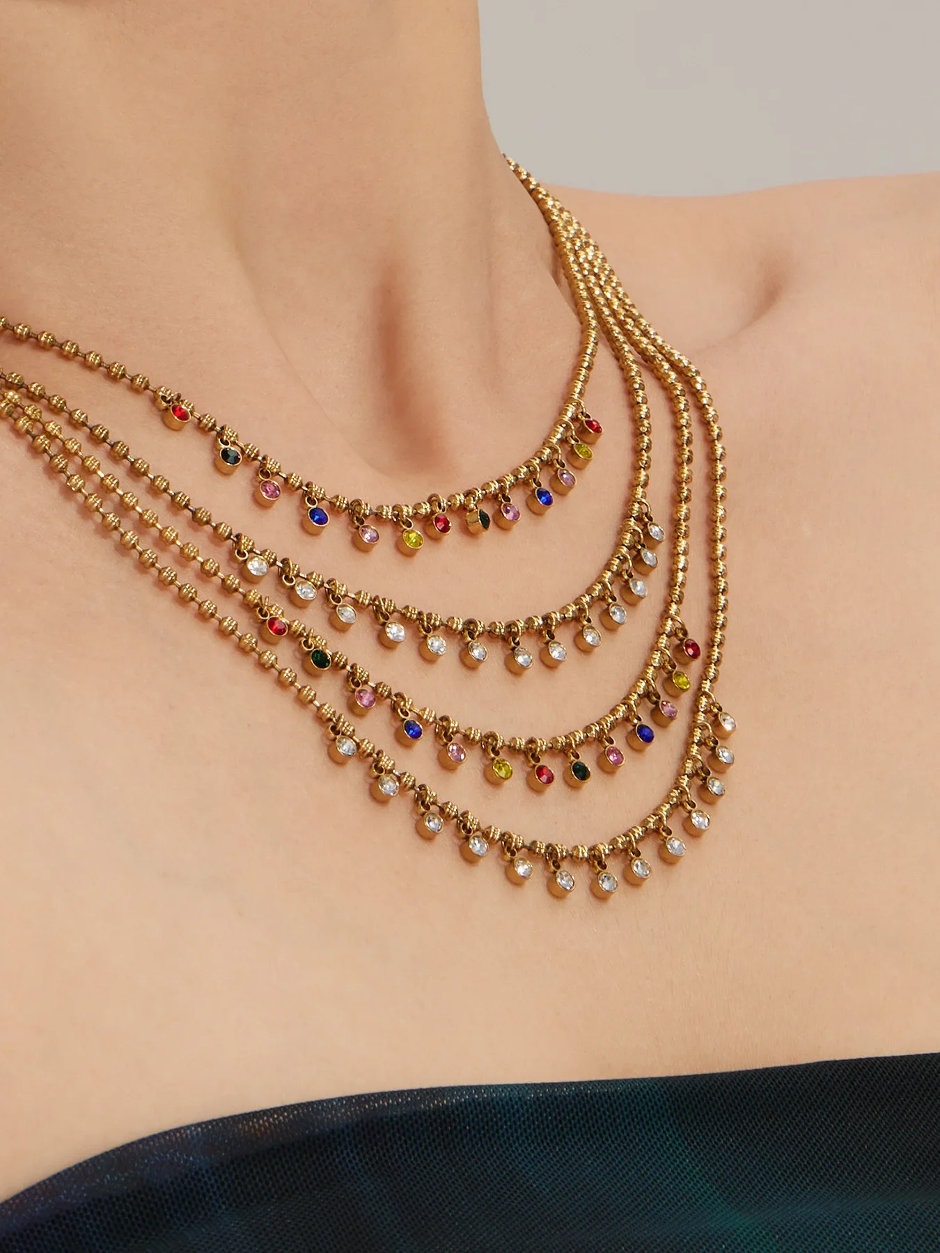 316L Edelstahl-Halskette mit Bunten Zirkonia-Perlen, Wasserfest, Schick, Makronen-Design, Geometrisch, Personalisierbar, Vielseitiger Damenschmuck – Detail 7