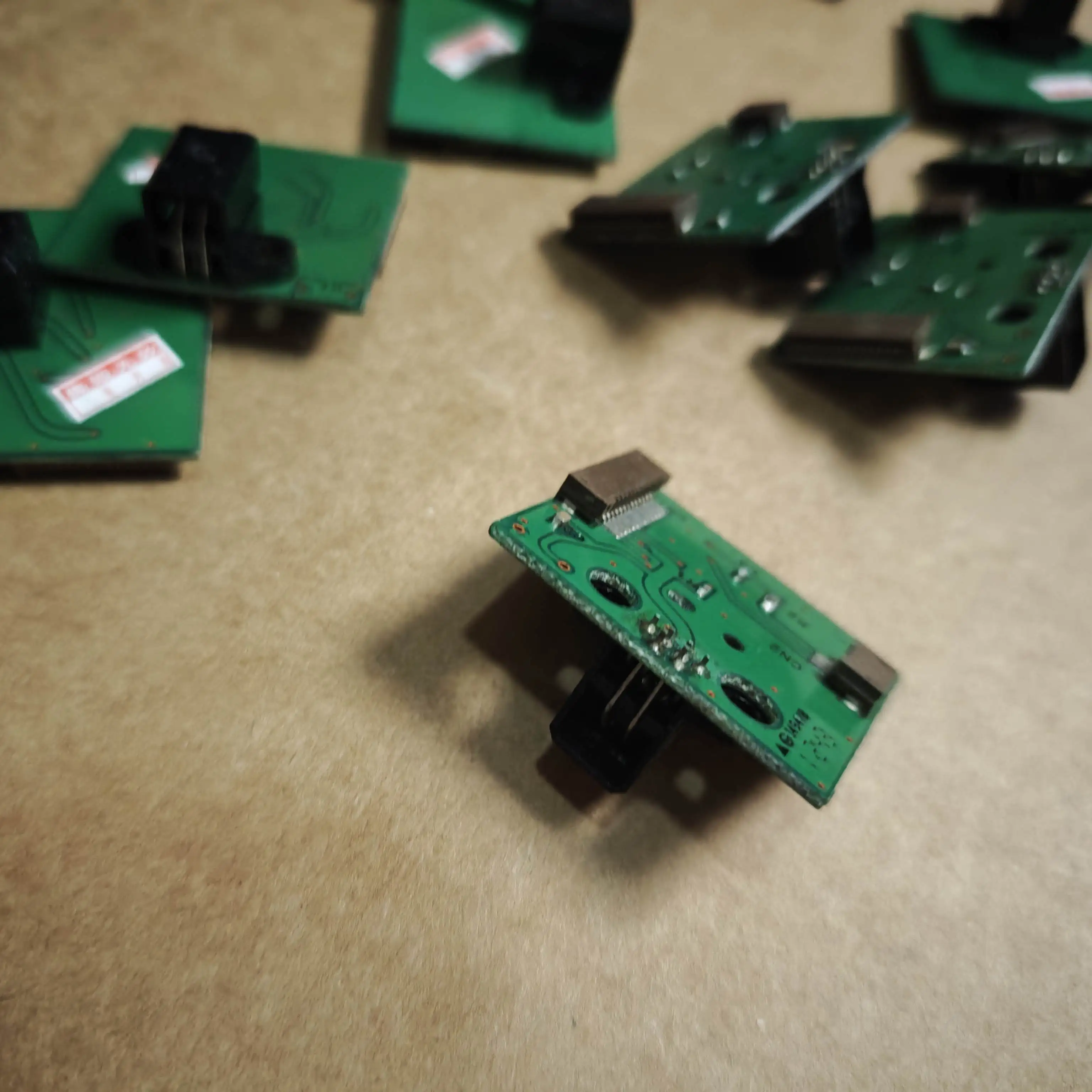 

1pc for Epson 1390 / L1800 / L1300 / ME1100 R1430 CR Encoder Sensor character carriage unit CR grating sensor printer parts