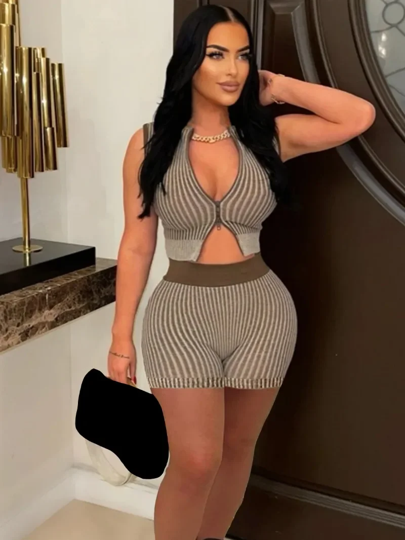 

GUWU Stripe Sporty Women's Set Sleeveless Zipper Crop T-shirt and Shorts Summer Active Two 2 Piece Sets Outfit Tracksuits