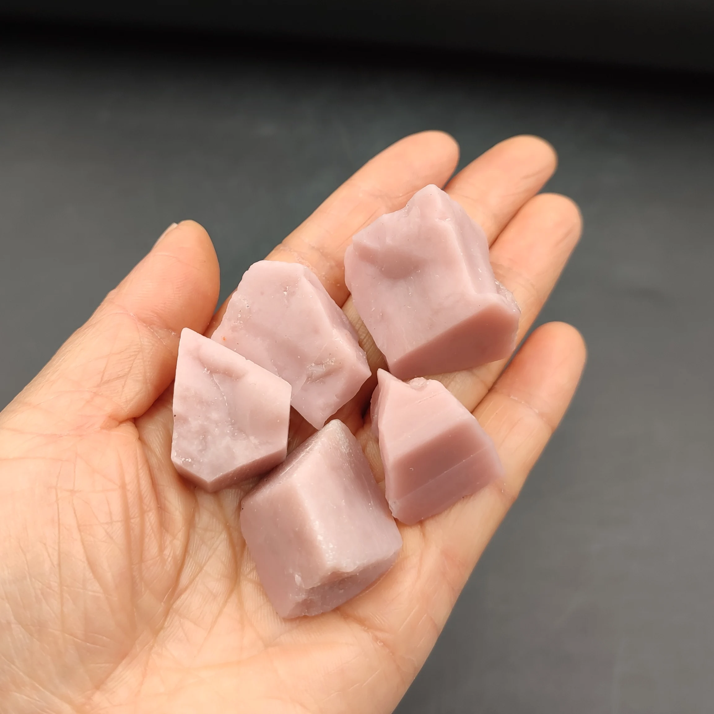 1pc Natural Pink Opal Raw Stone Rough Quartz Crystal Reiki Healing Rock Mineral Specimen Aquarium Home Decoration