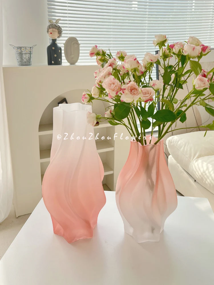 

Nordic creative tornado modeling matte high-end vase glass flower arrangement living room table art ornament ins