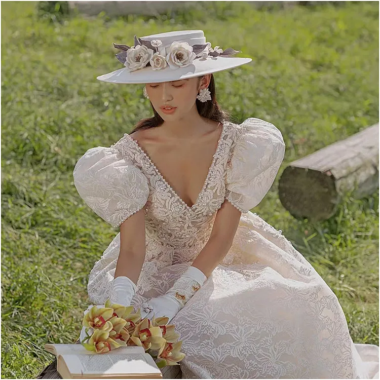 Purple Leave Flower White Satin Wedding Hat for Women Elegant French Royal Banquet Party Fedora Hat Headpiece Chapeau Femme Luxe