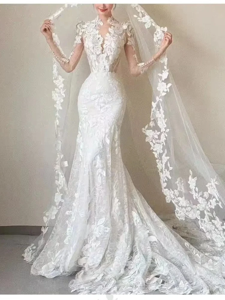 Romantic Appliques Mermaid Wedding Dresses Long Sleeves Round Neck Backless Sweep Train Bridal Gown Wedding Party Dress No veil
