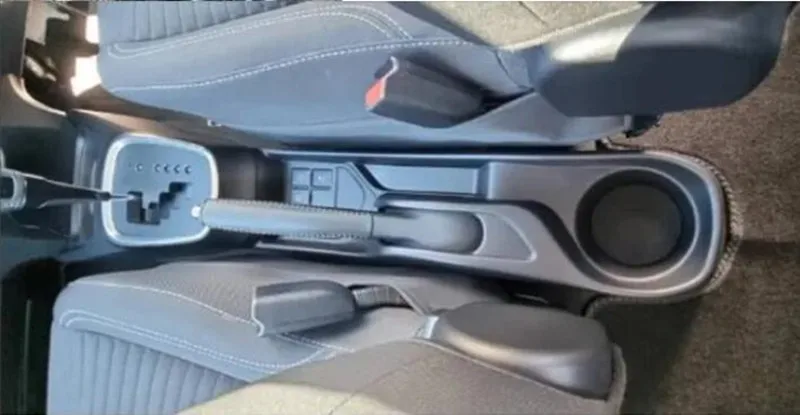 Für Toyota Yaris 2015 2016 2017 2018 2019 2020 2021 2022 Auto-Armlehnenbox für Toyota Yaris Hybrid Aufbewahrungsbox Autozubehör – Detail 3