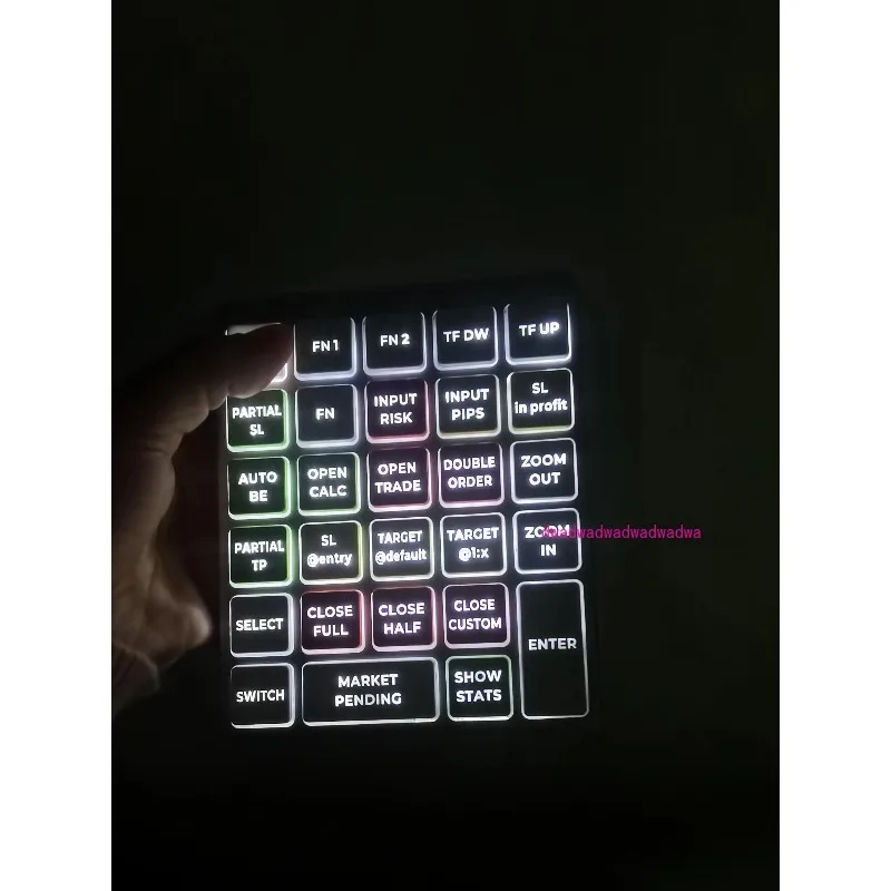 

New Product Ideas 2024 Oem Custom BT Mini Trading Keyboard Programmable Magic Key Numpad for Metatrader