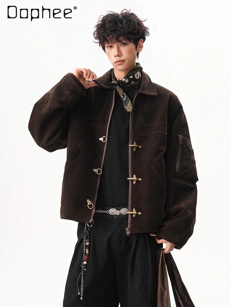 

2025 весенне-осенняя мужская замшевая куртка в американском стиле ретро с пряжкой в стиле самолета, свободный дизайн, короткий коричневый топ в стиле Old Money