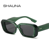 SHAUNA Gafas de sol cuadradas retro para mujer, moda con remaches, tonos degradados UV400, gafas de sol verdes y rosas para hombre