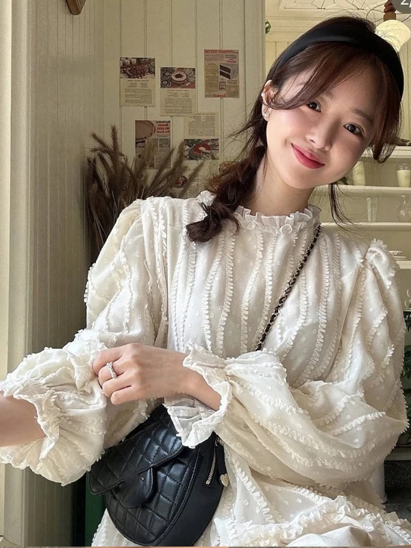 

Chic Vintage Floral Embroidery Loose Age-Defng Women's irt Sweet Personali Ultra Beautiful Blouse Korean Sle Long Sve