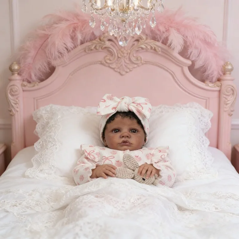 دمية قطنية بطول 19 بوصة (48 سم) على شكل فتاة منبهة بشعر أسود مزروع يدويًا، لعبة ريبورن